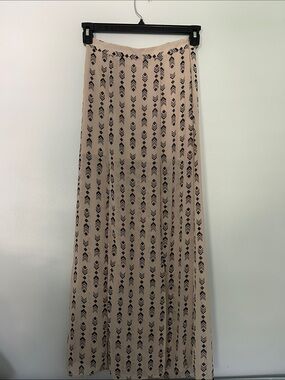 Forever 21 Beige Maxi Skirt with Black Geometric Motif